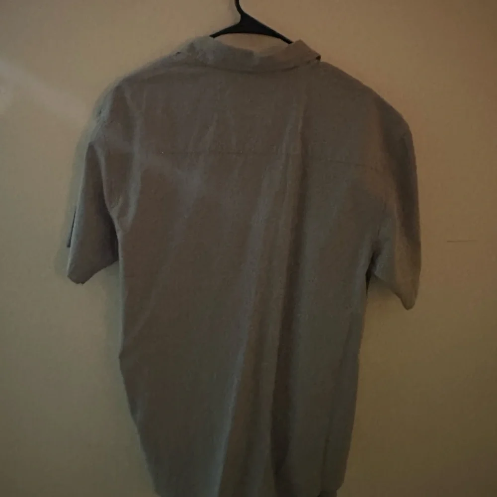 RSQ short sleeve button up - Picture 3 of 4